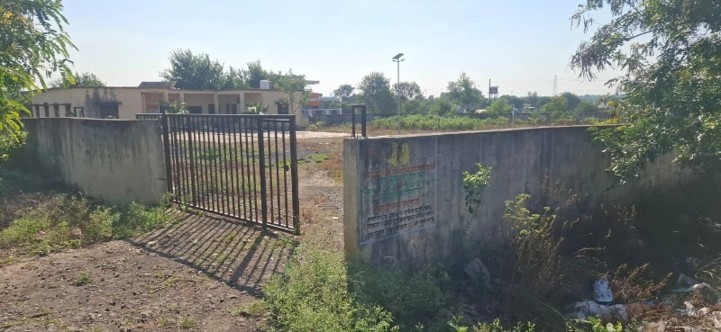 गावातील जिल्हा परिषद शाळा